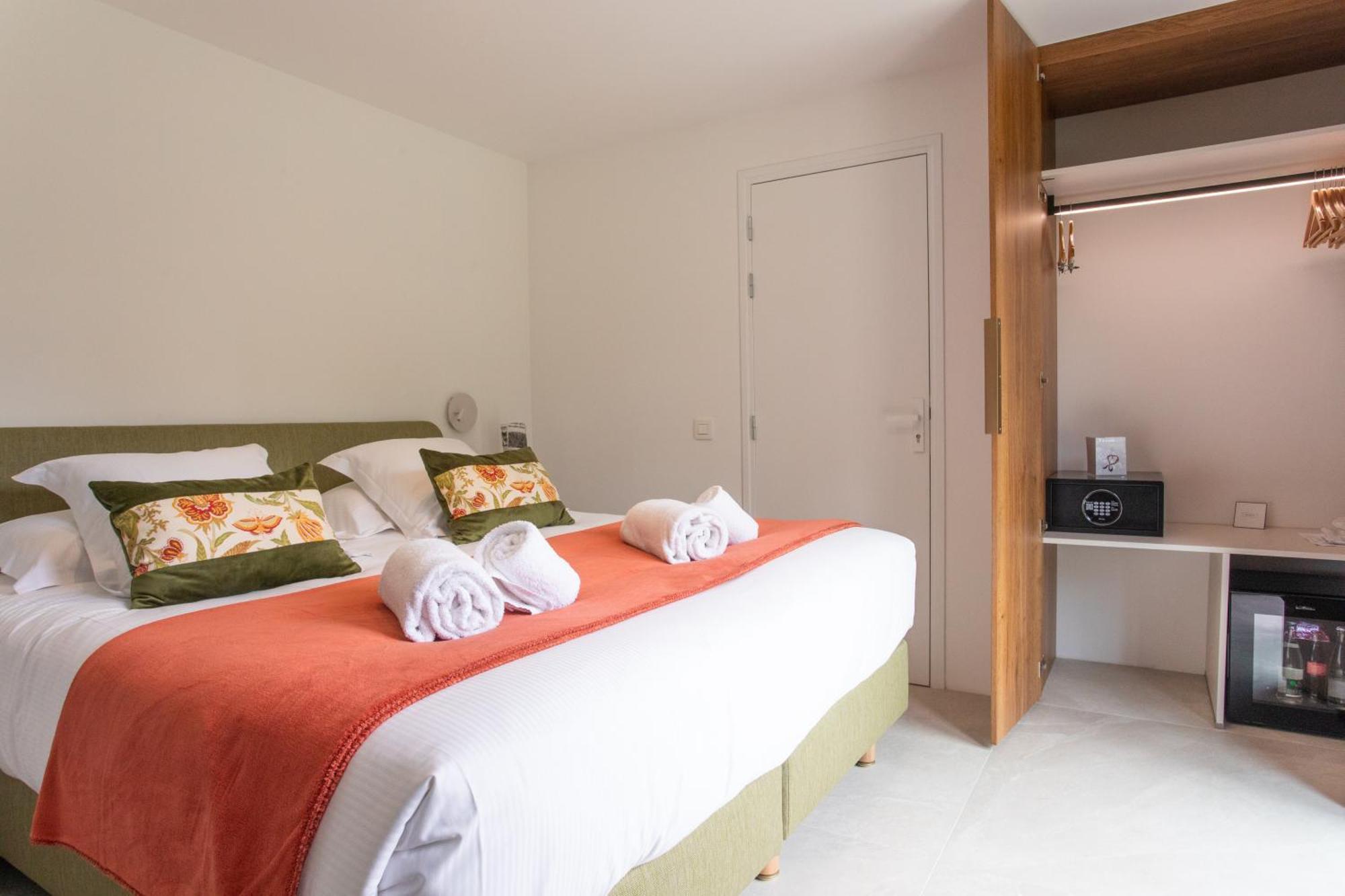 Hotel Le Verger Maelvi กรีโมด์ ภายนอก รูปภาพ