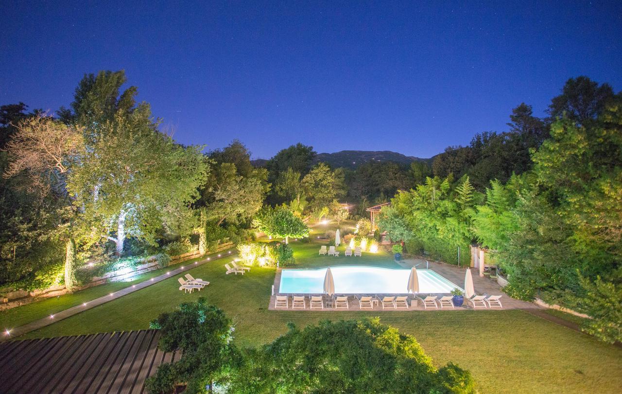Hotel Le Verger Maelvi กรีโมด์ ภายนอก รูปภาพ