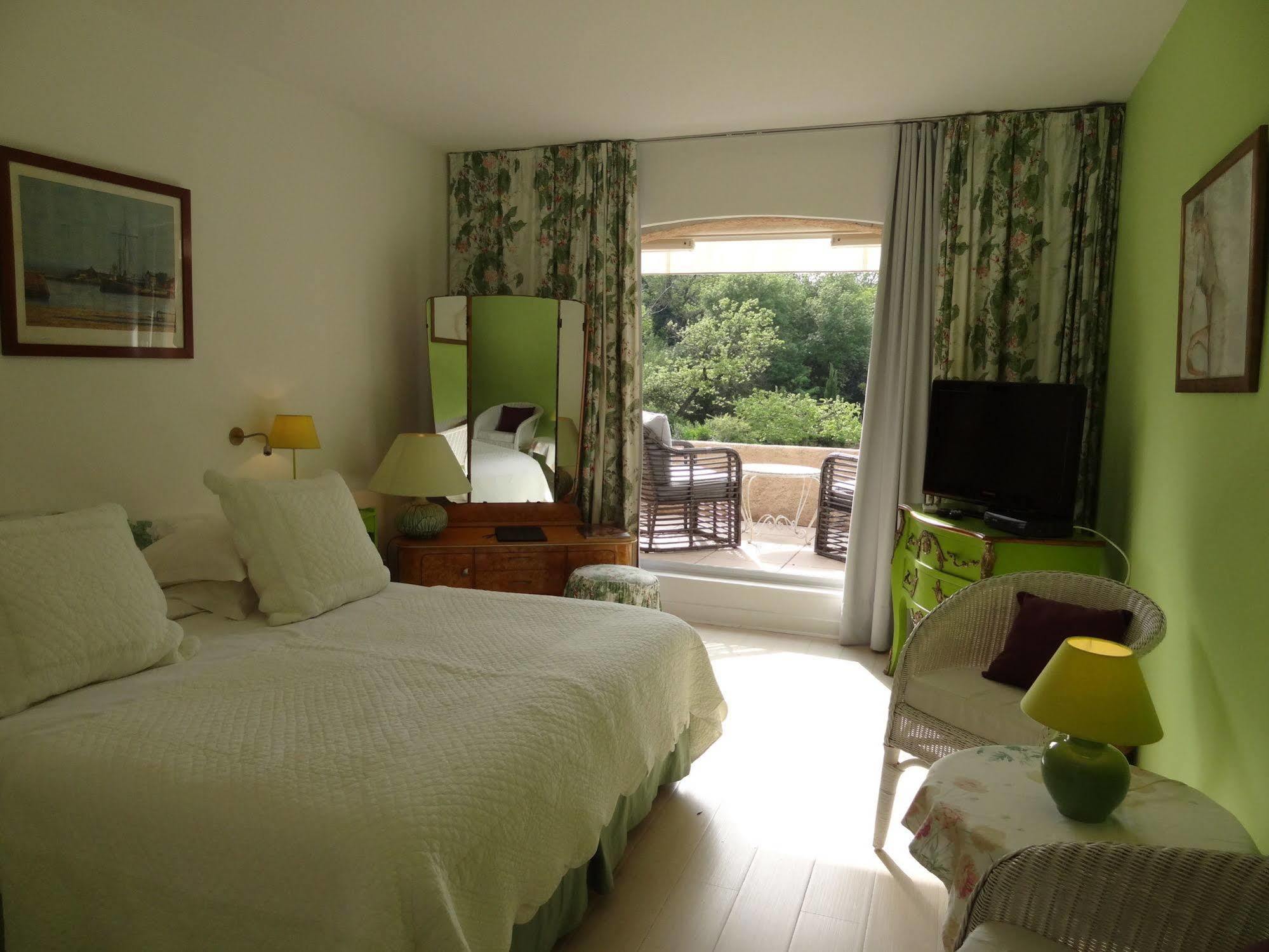 Hotel Le Verger Maelvi กรีโมด์ ภายนอก รูปภาพ