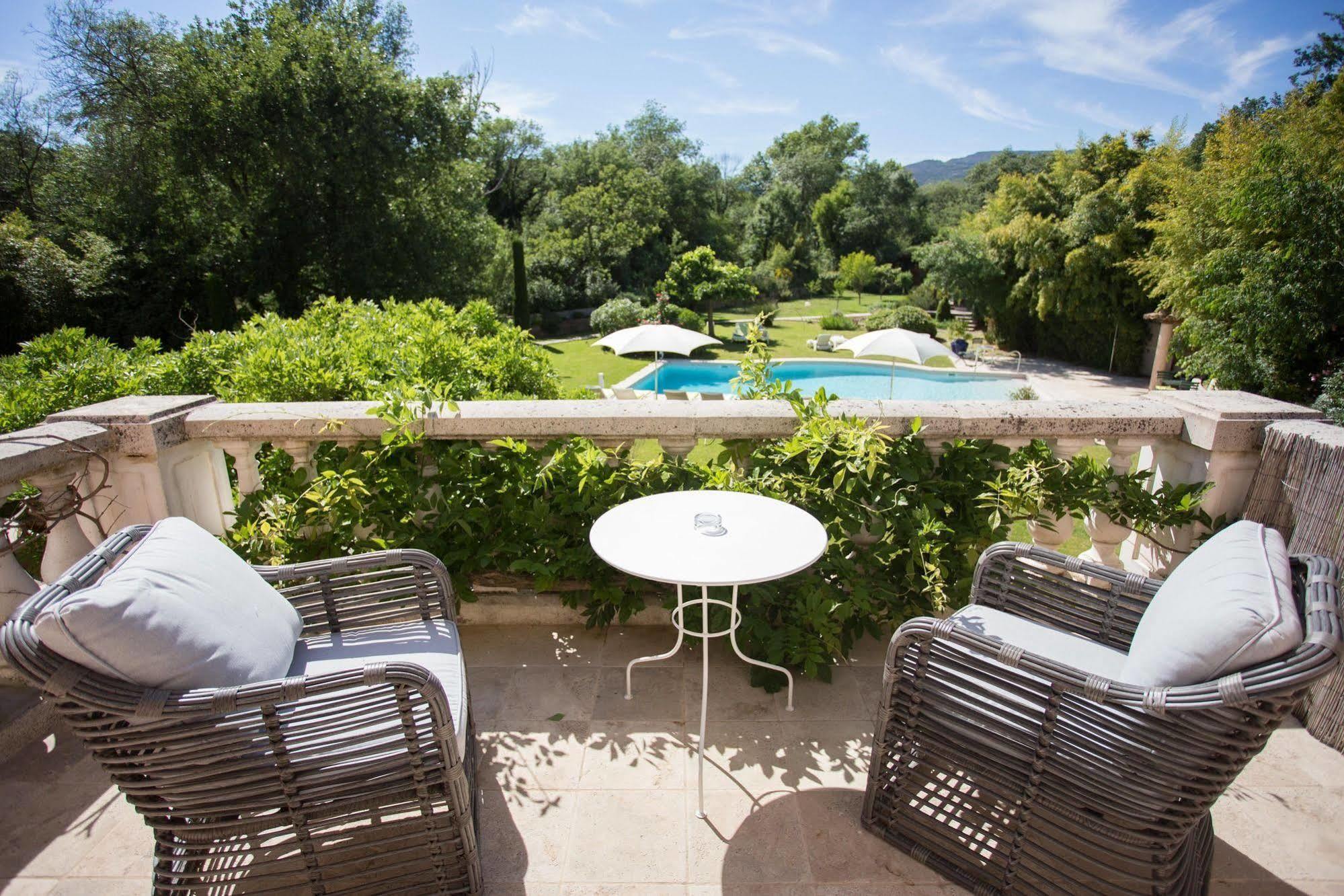 Hotel Le Verger Maelvi กรีโมด์ ภายนอก รูปภาพ